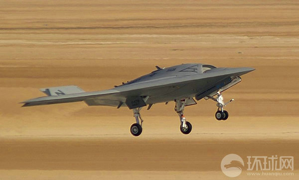 資料圖：X-47B無人機進行飛行測試。