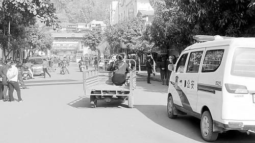 圖片說明：14日，中緬邊界那邦口岸看上去還算平靜。