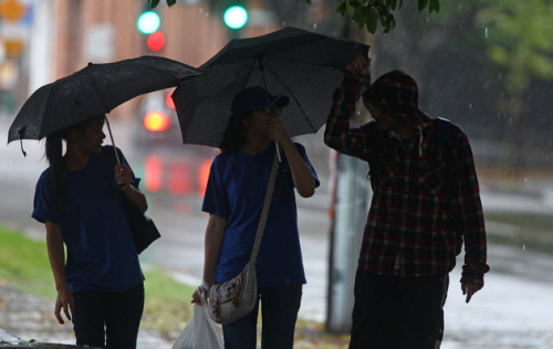 澳洲東北部強降雨引洪災4人死數千人疏散（圖）