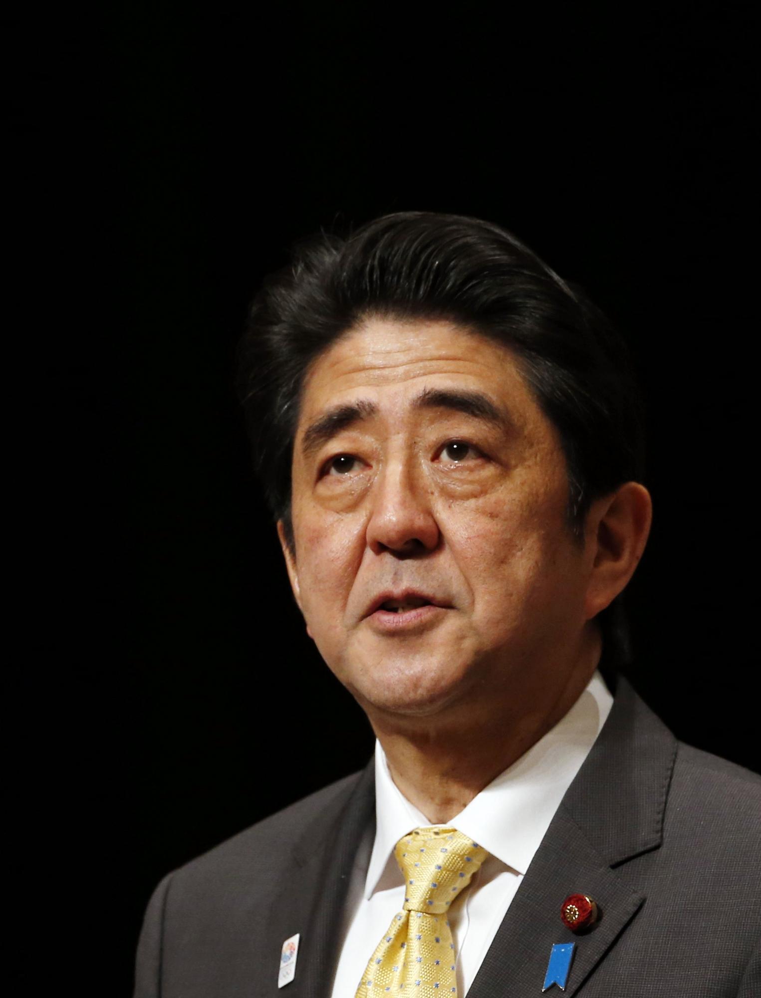 2月7日，日本首相安倍晉三出席一個(gè)名為“要求北方領(lǐng)土全國大會(huì)”的民眾集會(huì)。