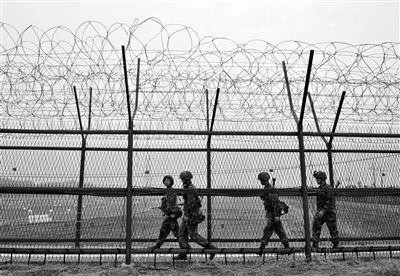 5日，韓國邊境城市坡州，韓國士兵在此巡邏，這里距離軍事分界線不遠。