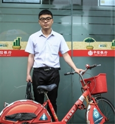 許益建(浙江工商大學(xué)，經(jīng)濟(jì)學(xué)專業(yè))