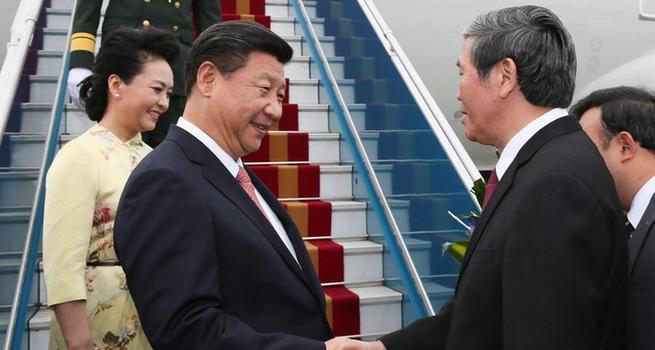 習(xí)近平抵達(dá)河內(nèi)開始對越南進(jìn)行國事訪問