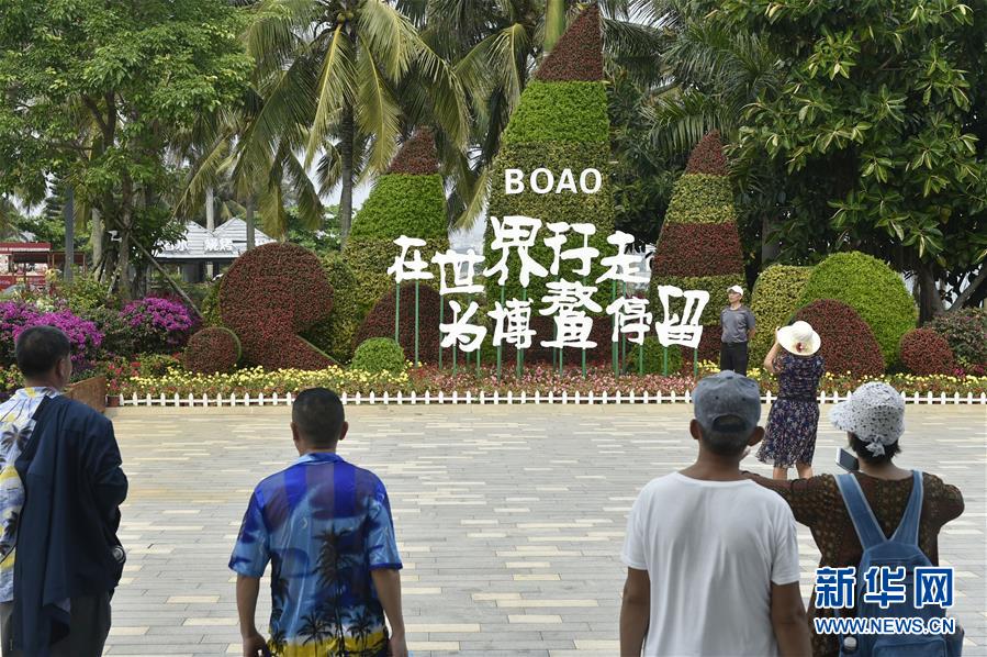 (社會(huì))(2)博鰲早春游人眾