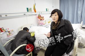 病床前，宋女士講述事發(fā)經(jīng)過(guò)。