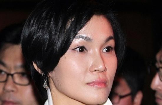 李敘顯(Lee Seo-Hun)，38歲，第一毛織(Cheil Industries)，執(zhí)行副總裁，韓國(guó)