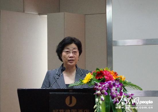 全國婦聯(lián)黨組成員、書記處書記崔郁在研討會中發(fā)言