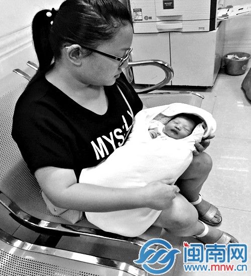 從前天下午到昨天上午，黃小娟一直在幫忙照顧孩子